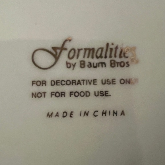 Formalities 4 Tiny Floral Porcelain Tea Sets - Picture 13 of 13